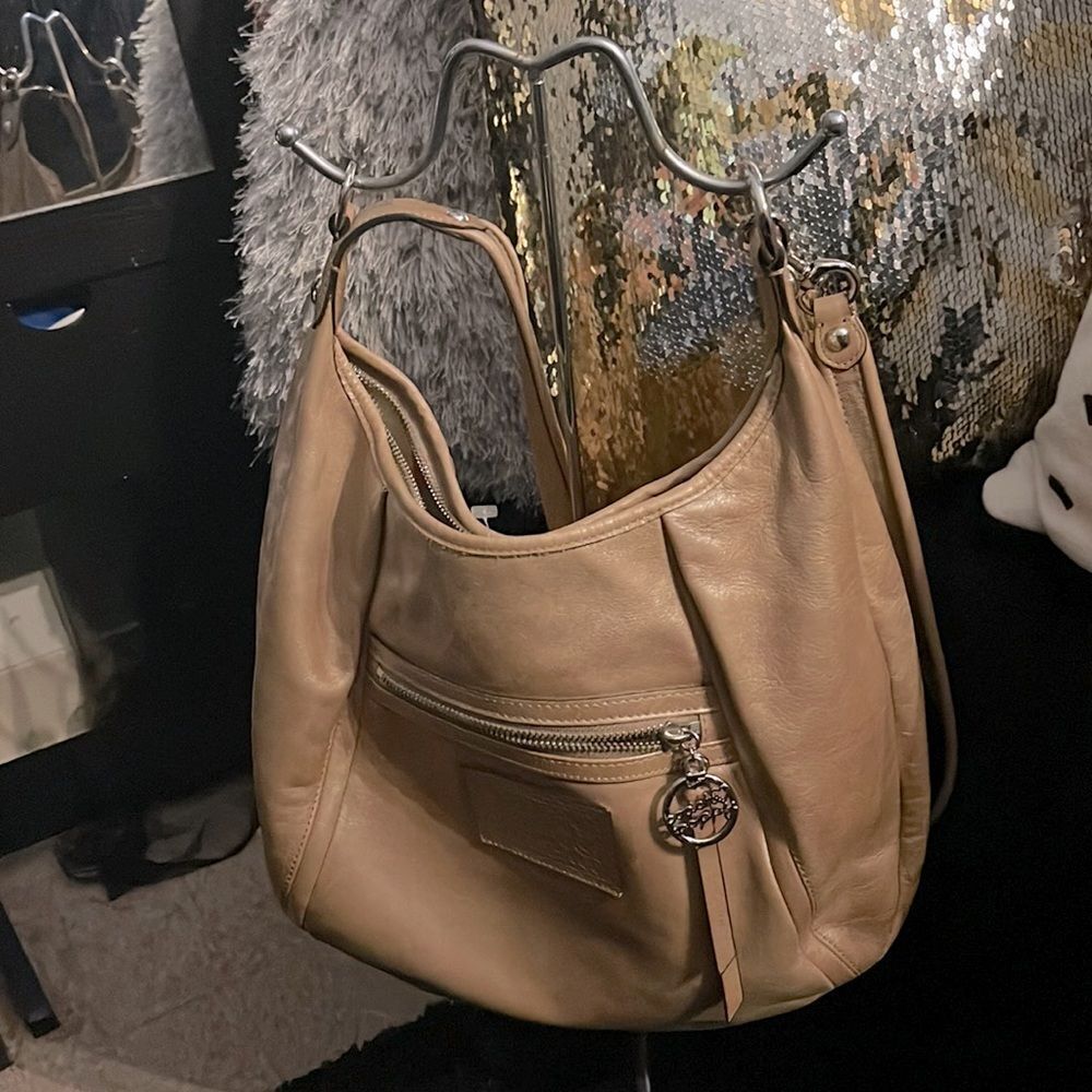COACH | POPPY gold shine /tan hobo shoulder bag/purse pocketbook signature